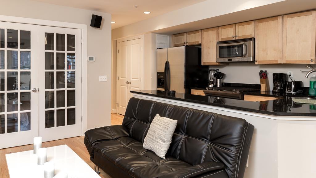 Fully Furnished Apartment In Washington Near Logan Circle Exterior photo